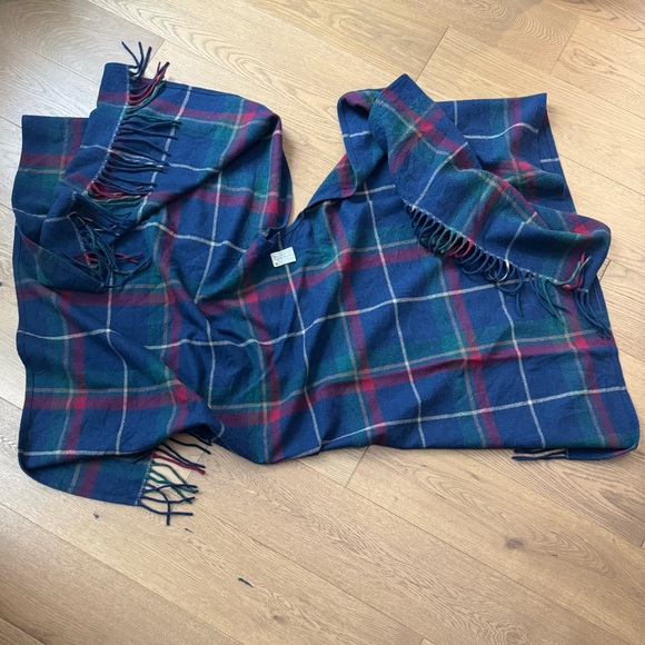 Pendleton 100% Wool Vintage Wrap Shawl Poncho - Blue Plaid - Like New - One Size - Picture 7 of 15